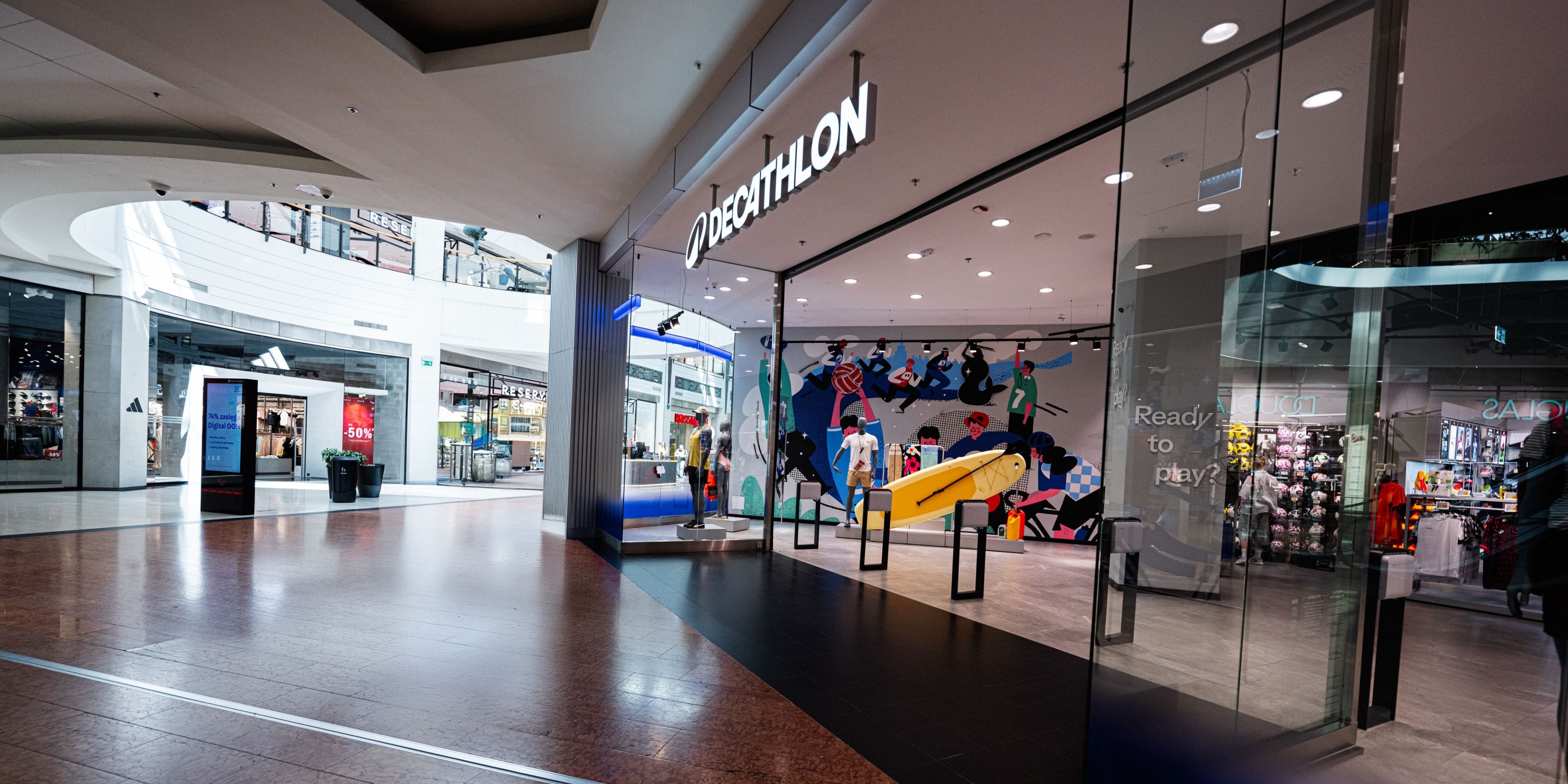 Decathlon amplía su expansión en el sur: abre su primera tienda en Valdivia