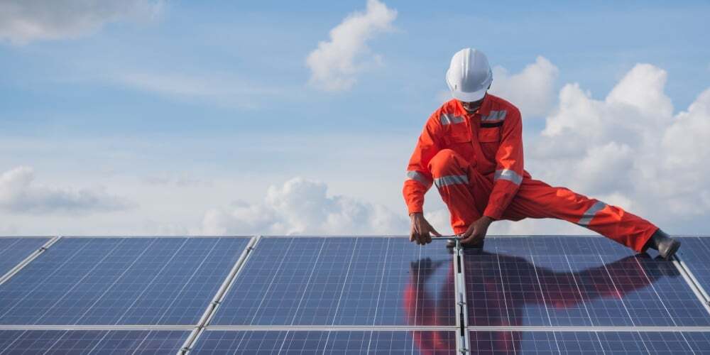 AES Chile begins operations at a US$300 million solar plant