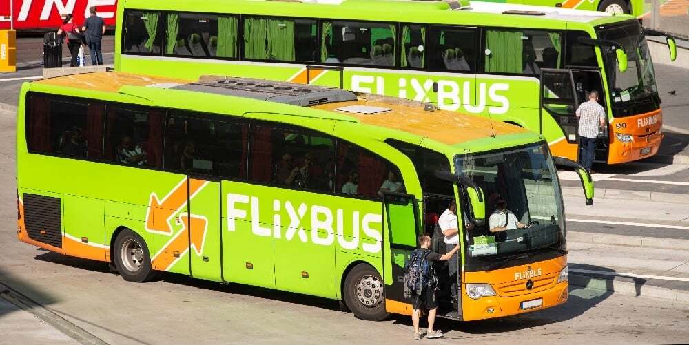 FlixBus alista llegada a Chile este año