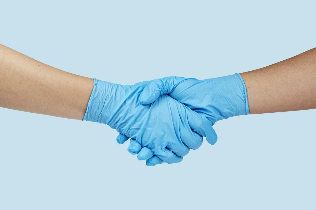Empresarios crean fondos para combatir efectos del coronavirus
