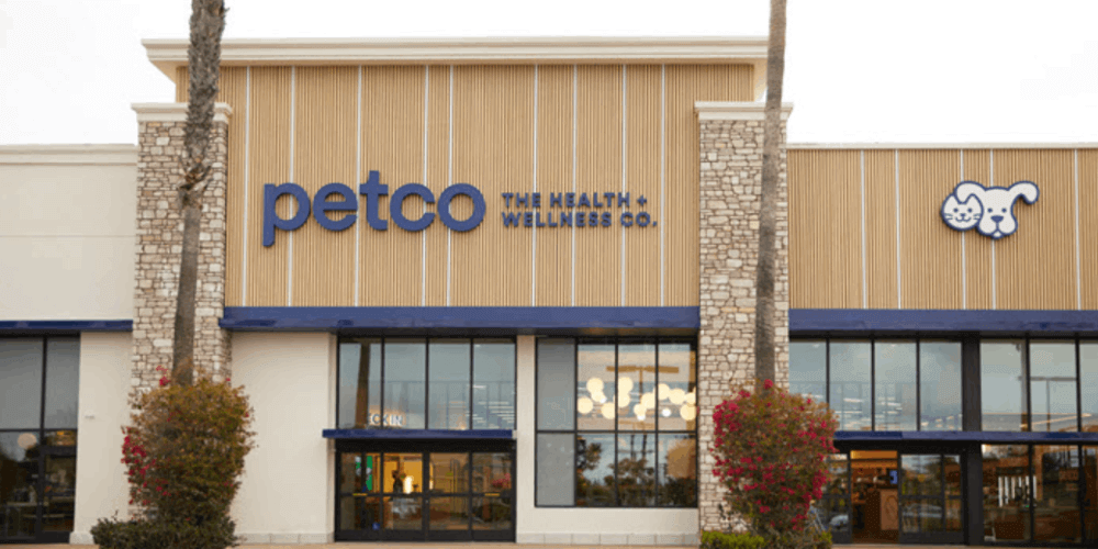 PETCO ARRIVES IN CHILE